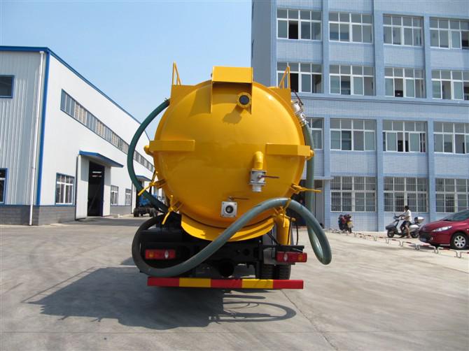 東風(fēng)天錦高壓清洗吸污車 東風(fēng)天錦高壓清洗吸污車