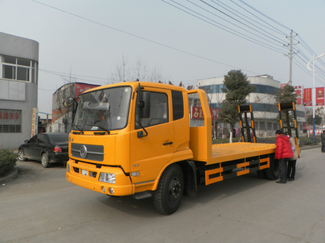 東風(fēng)天錦平板運(yùn)輸車 東風(fēng)天錦平板運(yùn)輸車