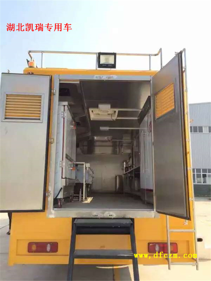 東風(fēng)天錦炊事車后部照明裝置 東風(fēng)天錦炊事車后部照明裝置