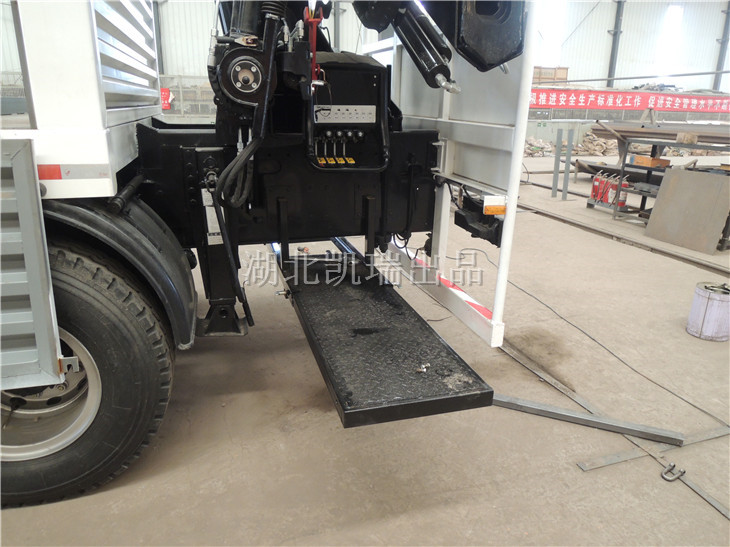 BSZ5311JJH型計(jì)量檢衡車(便攜式站臺(tái)) BSZ5311JJH型計(jì)量檢衡車(便攜式站臺(tái))