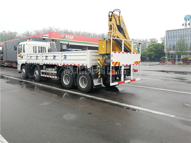 圖們市市場監(jiān)督管理局計(jì)量檢衡車發(fā)運(yùn)到唐山服務(wù)區(qū)(左后) 圖們市市場監(jiān)督管理局計(jì)量檢衡車發(fā)運(yùn)到唐山服務(wù)區(qū)(左后)