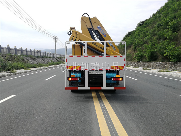 許昌市質(zhì)量監(jiān)督檢驗測試中心檢衡車(后) 許昌市質(zhì)量監(jiān)督檢驗測試中心檢衡車(后)