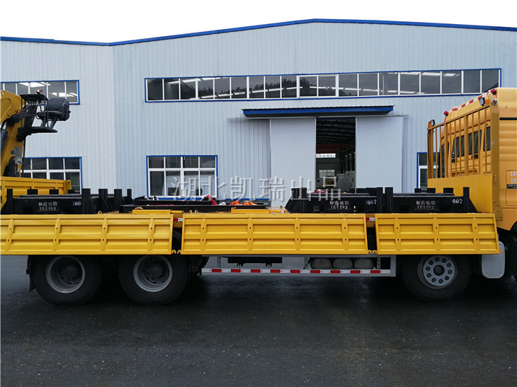 計(jì)量檢衡車發(fā)運(yùn)前測(cè)試側(cè)面圖 計(jì)量檢衡車發(fā)運(yùn)前測(cè)試側(cè)面圖