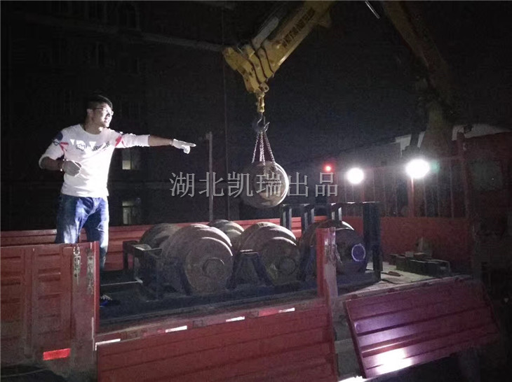 夜間檢測(cè)汽車(chē)衡照明燈效果 夜間檢測(cè)汽車(chē)衡照明燈效果