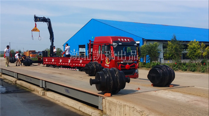 檢衡車吊裝砝碼檢測(cè)汽車衡 檢衡車吊裝砝碼檢測(cè)汽車衡