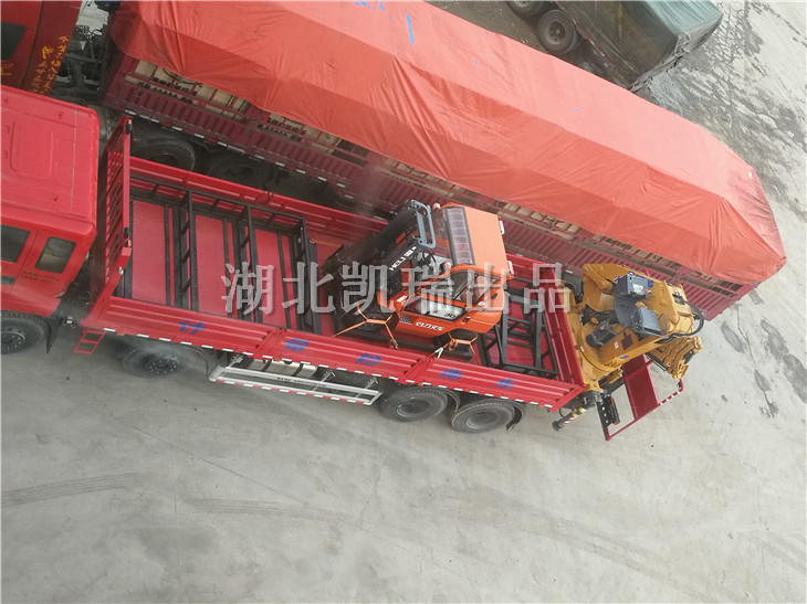 ���bʽ��܇�̶��b��