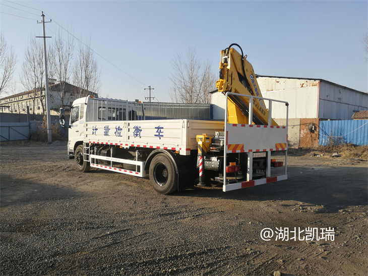 DWJ5180JJHD6計(jì)量檢衡車左后方 DWJ5180JJHD6計(jì)量檢衡車左后方